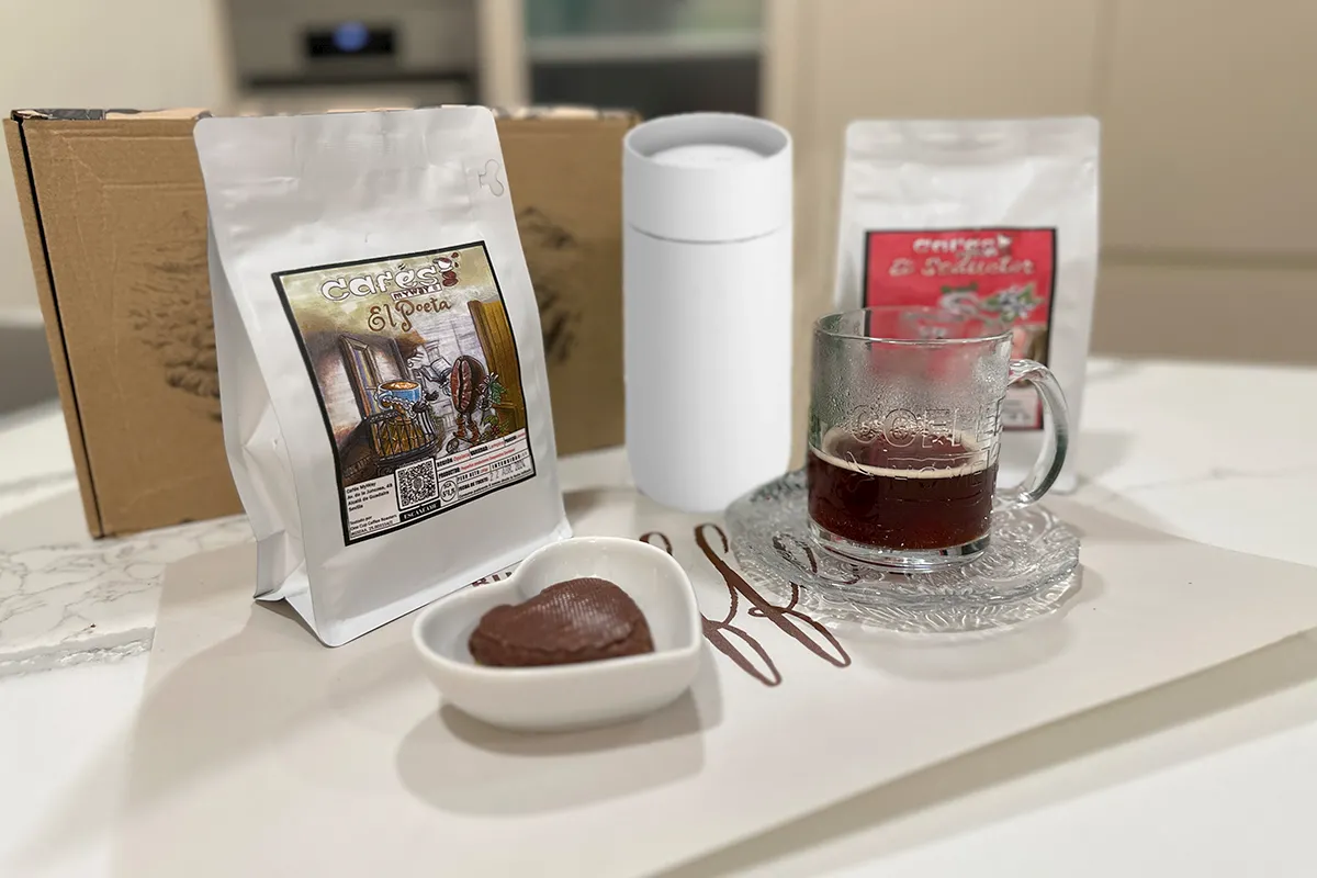 pack San Valentín café y vaso térmico