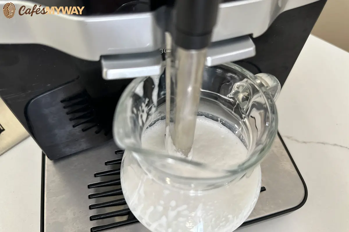 Espumando leche con la Siemens EQ300